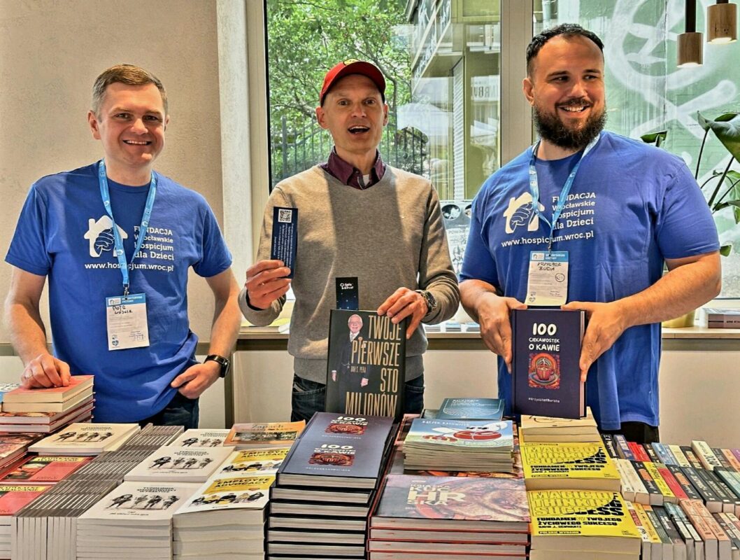 "Życie najlepszą kanwą na książkę" wpis Blog Kawa-Warszawa.pl